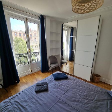 Face Chateau St Germain En Laye, Appartement 4 A 6 Personnes, 23 Min De Paris Champs-Elysees Saint-Germain-en-Laye Luaran gambar