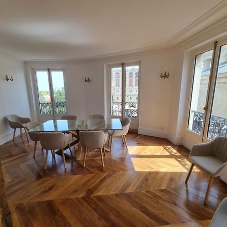 Face Chateau St Germain En Laye, Appartement 4 A 6 Personnes, 23 Min De Paris Champs-Elysees Saint-Germain-en-Laye Luaran gambar