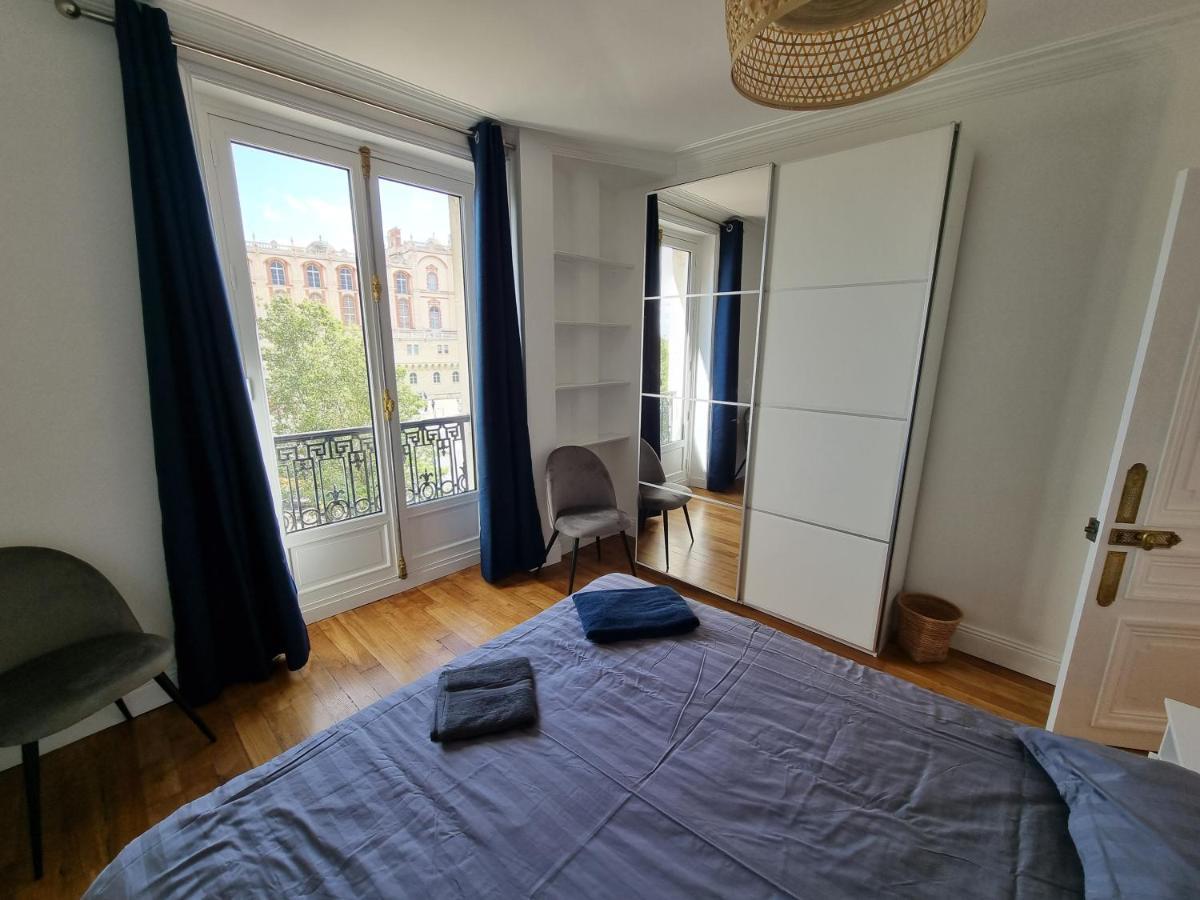 Face Chateau St Germain En Laye, Appartement 4 A 6 Personnes, 23 Min De Paris Champs-Elysees Saint-Germain-en-Laye Luaran gambar