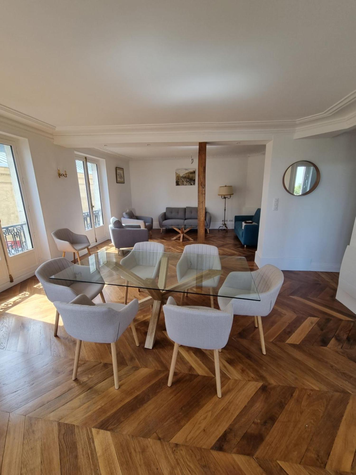 Face Chateau St Germain En Laye, Appartement 4 A 6 Personnes, 23 Min De Paris Champs-Elysees Saint-Germain-en-Laye Luaran gambar